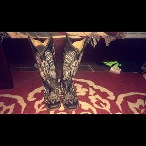Coral Cowboy Boots!